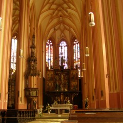 Tourist site (religious monument, church) source: Wikimedia Commons