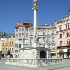 Tourist site (plague / Marian / Holy Trinity Column) source: Wikimedia Commons