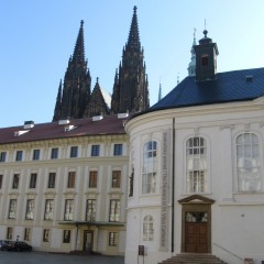 Tourist site (gallery, archaeological monument, castle, religious monument, mansion / villa / palace, museum) source: Wikimedia Commons