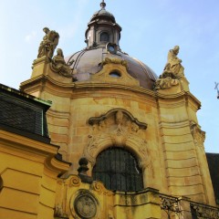 Tourist site (chapel) source: Wikimedia Commons