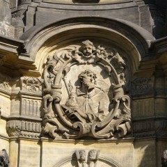 Tourist site (plague / Marian / Holy Trinity Column) source: Wikimedia Commons