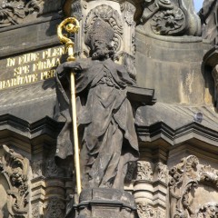 Tourist site (plague / Marian / Holy Trinity Column) source: Wikimedia Commons