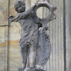 Tourist site (plague / Marian / Holy Trinity Column) source: Wikimedia Commons