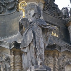 Tourist site (plague / Marian / Holy Trinity Column) source: Wikimedia Commons