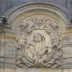 Tourist site (plague / Marian / Holy Trinity Column) source: Wikimedia Commons