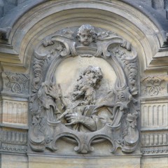 Tourist site (plague / Marian / Holy Trinity Column) source: Wikimedia Commons