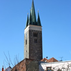 Tourist site (church) source: Wikimedia Commons