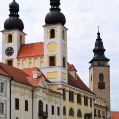 Tourist site (church) source: Wikimedia Commons