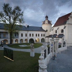 Tourist site (gallery, church, religious monument, museum, cellar) source: Wikimedia Commons