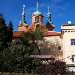 Tourist site (church) source: Wikimedia Commons