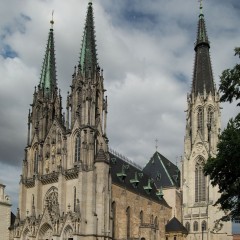 Tourist site (religious monument, church) source: Wikimedia Commons