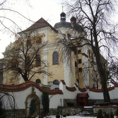 Tourist site (religious monument) source: Wikimedia Commons