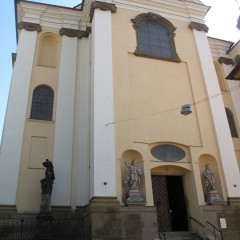 Tourist site (religious monument) source: Wikimedia Commons