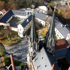 Tourist site (religious monument, church) source: Wikimedia Commons