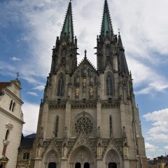 Tourist site (religious monument, church) source: Wikimedia Commons