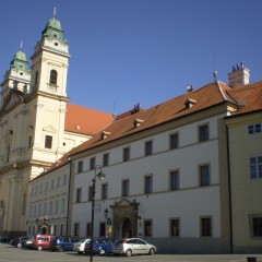 Tourist site (church) source: Wikimedia Commons