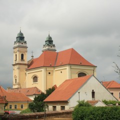 Tourist site (church) source: Wikimedia Commons