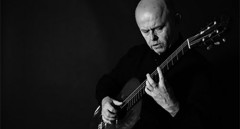 Pavel Steidl /guitar/